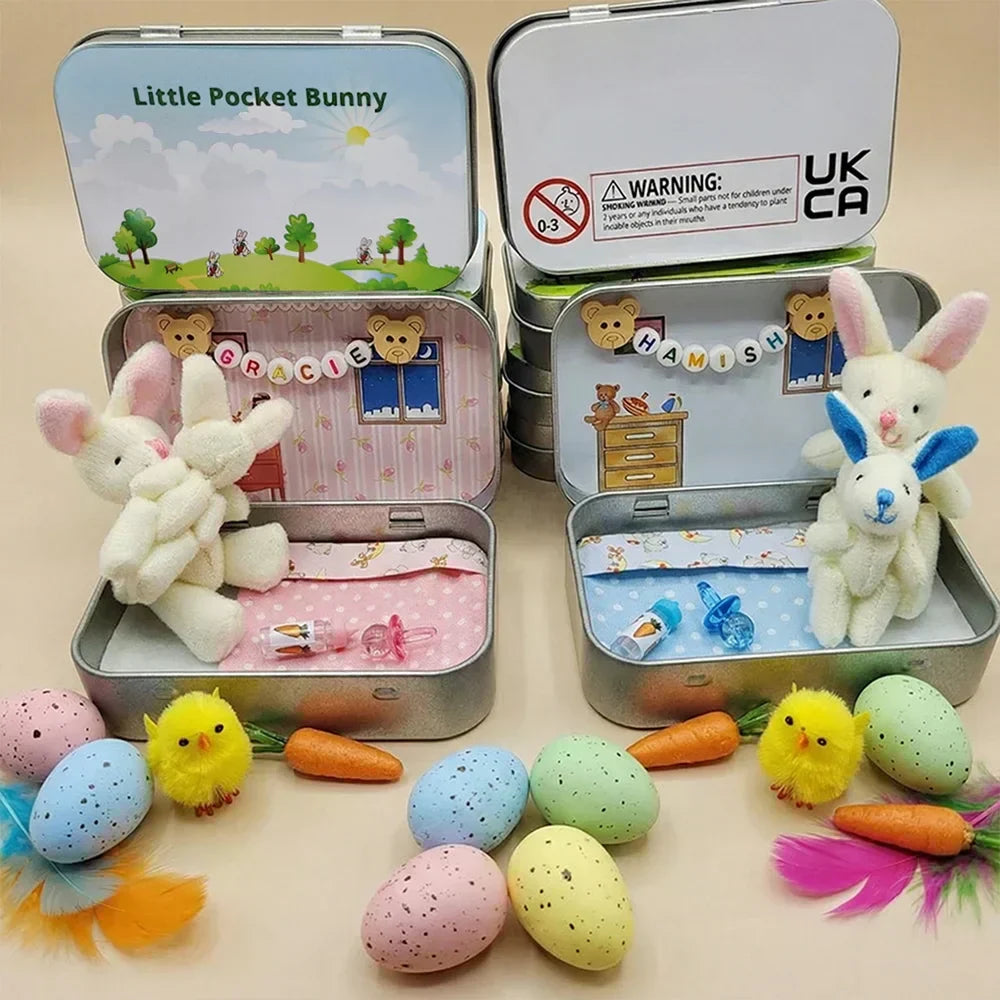 🔥 50% OFF! 🎁 Bunny Mummy & Baby Plush Pocket Tin – Handmade Easter Collectible with Cozy Blanket (Pink/Blue Ears) 🐇🎁